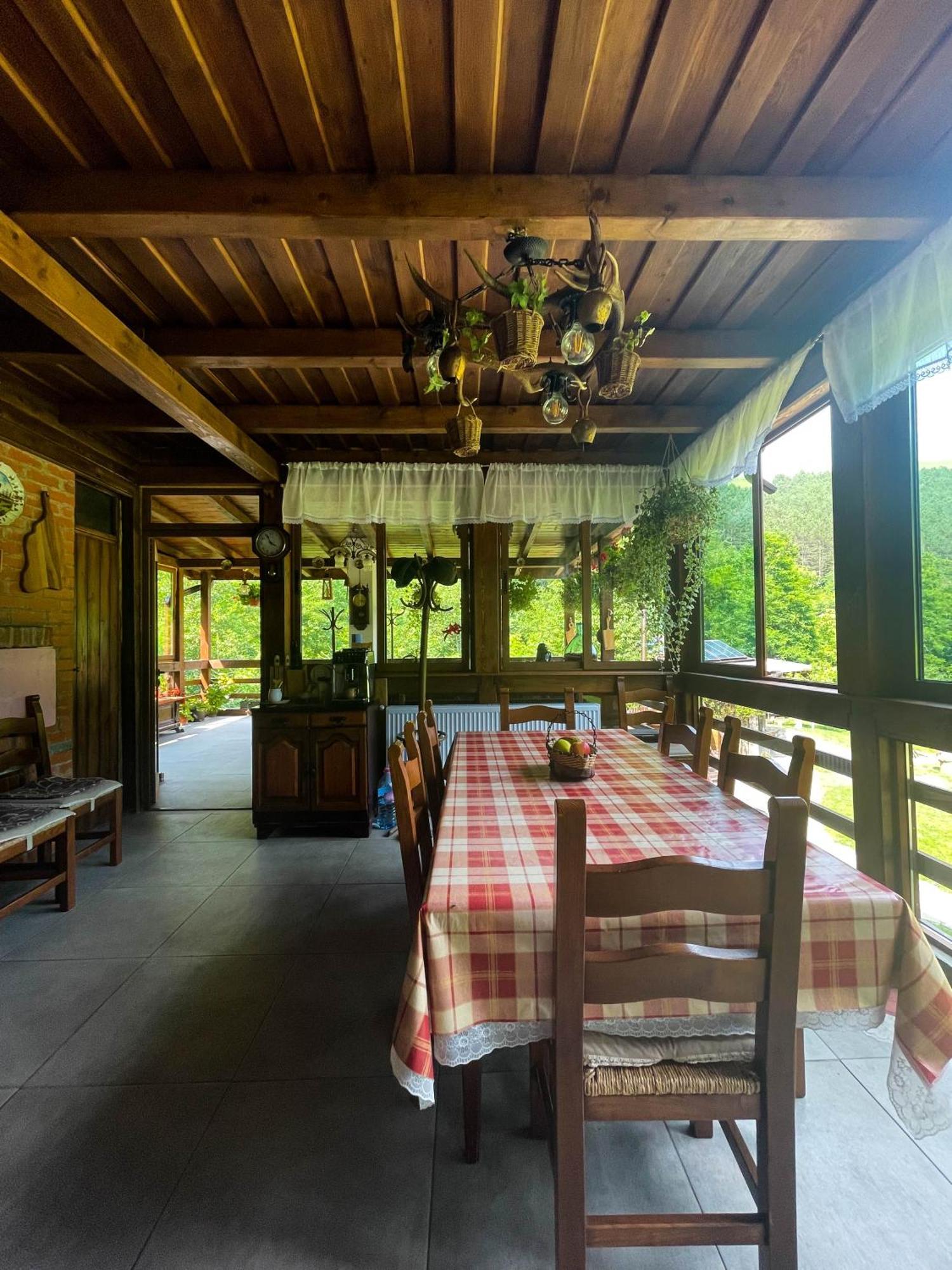 Vila Cabana La Domnu' De Pe Vale Aiud Exteriér fotografie